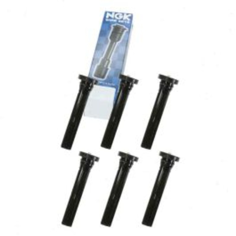 6 pc NGK Ignition Coil Boots for 2001-2004 Chevrolet Tracker 2.5L V6