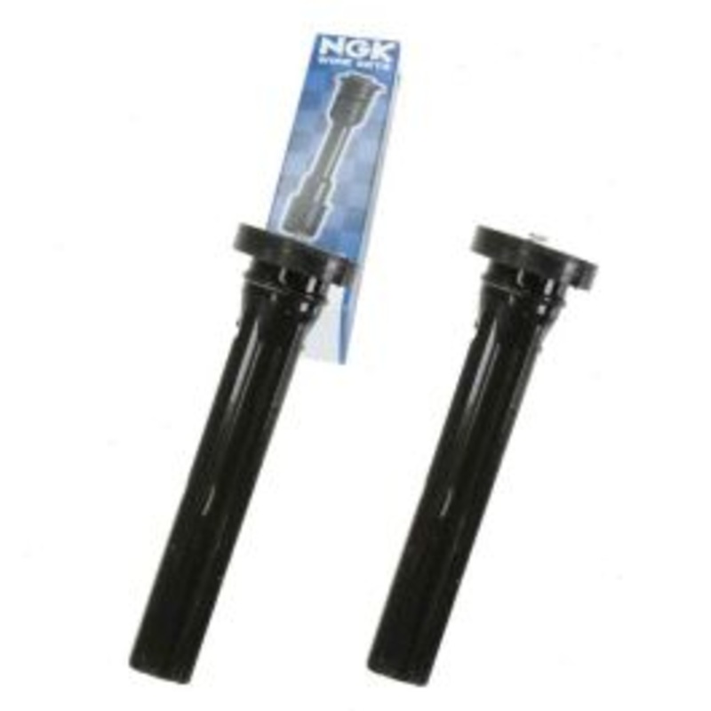 2 pc NGK Ignition Coil Boots for 1999-2002 Suzuki Vitara 1.6L L4