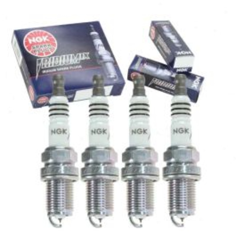 4 pc NGK Iridium IX Spark Plugs for 1994-1997 Geo Tracker 1.6L L4