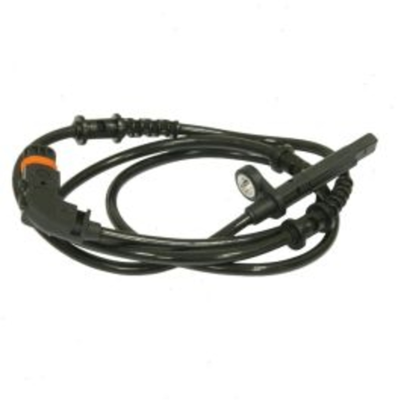 Hitachi Front Left ABS Wheel Speed Sensor for 2016 Mercedes-Benz GLE550e 3.0L V6