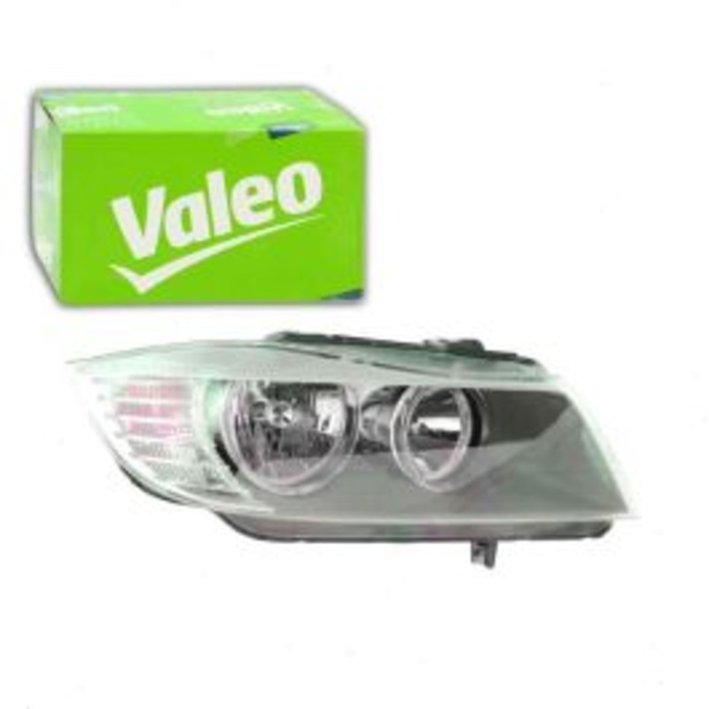 Valeo Front Right Headlight Assembly for 2009-2011 BMW 335d