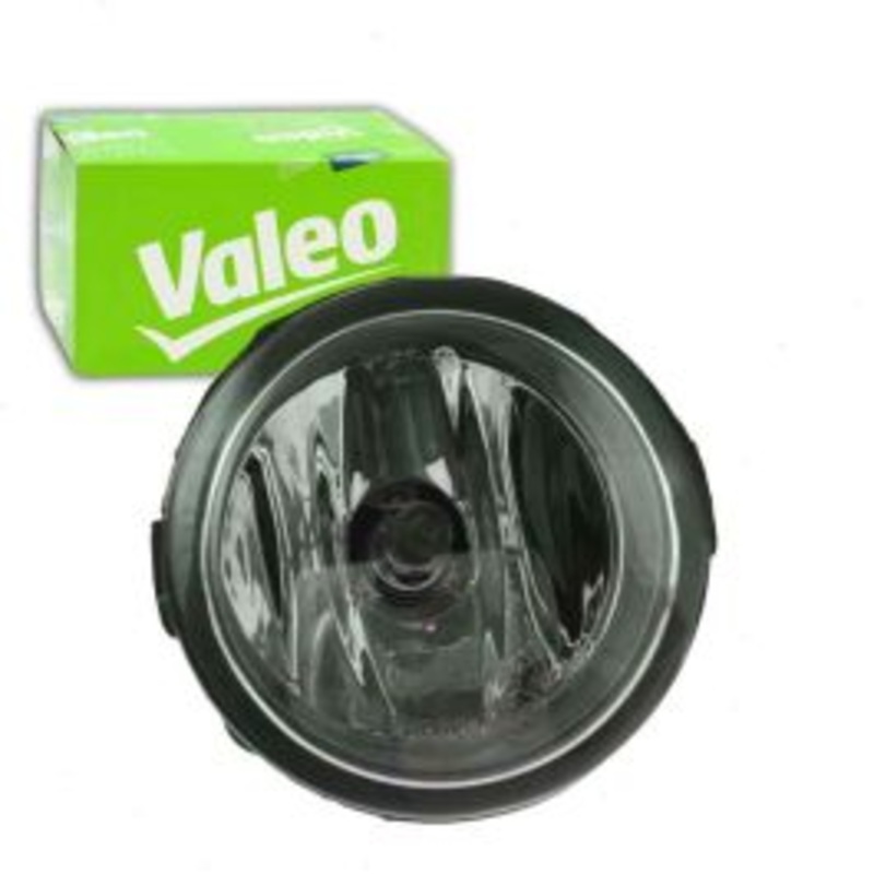 Valeo Right Fog Light for 2011-2013 Infiniti M37