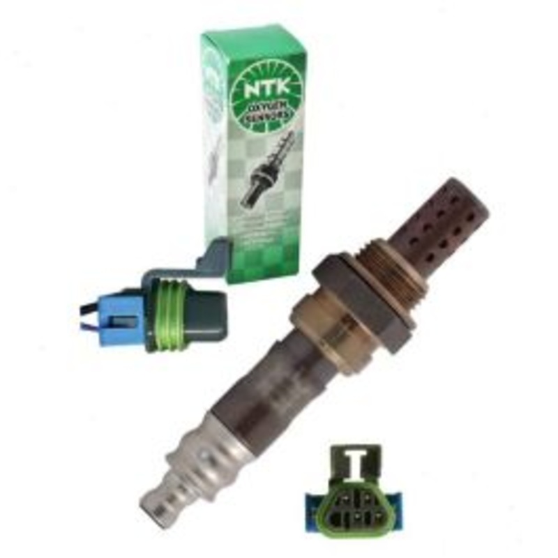 NGK NTK Upstream Right Oxygen (O2) Sensor for 2001-2002 GMC Yukon XL 2500 6.0L 8.1L V8