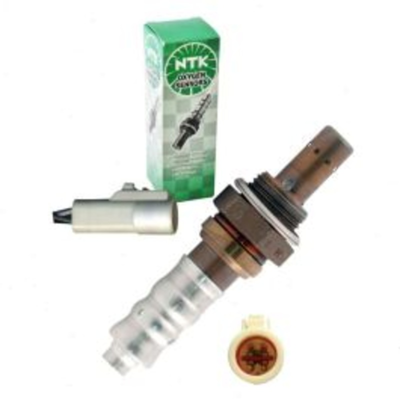 NGK NTK Upstream Right Oxygen (O2) Sensor for 1999-2002 Ford E-350 Econoline Club Wagon 5.4L 6.8L V10 V8